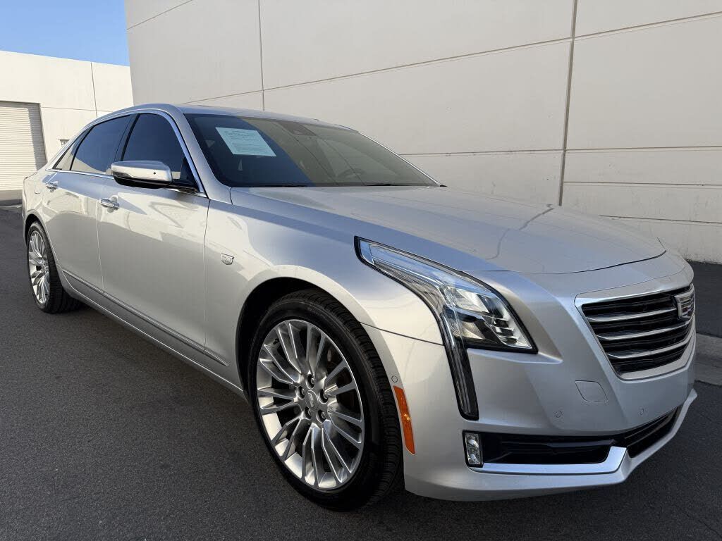 2017 CADILLAC CT6