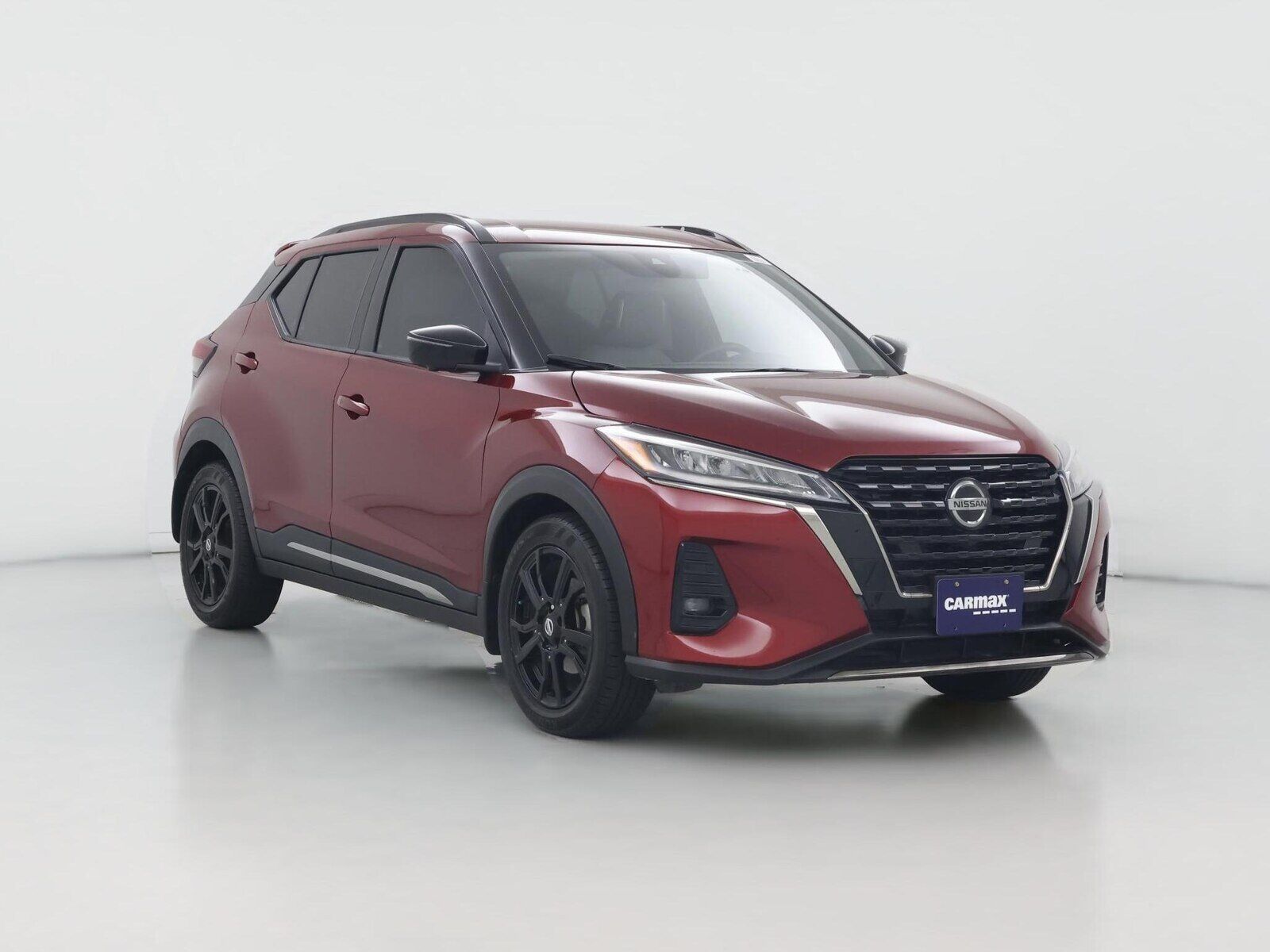 2021 NISSAN Kicks