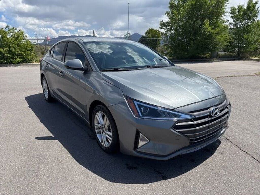 2019 HYUNDAI Elantra