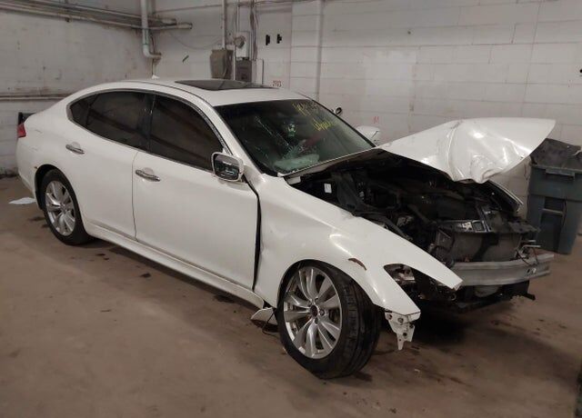 2011 INFINITI M37