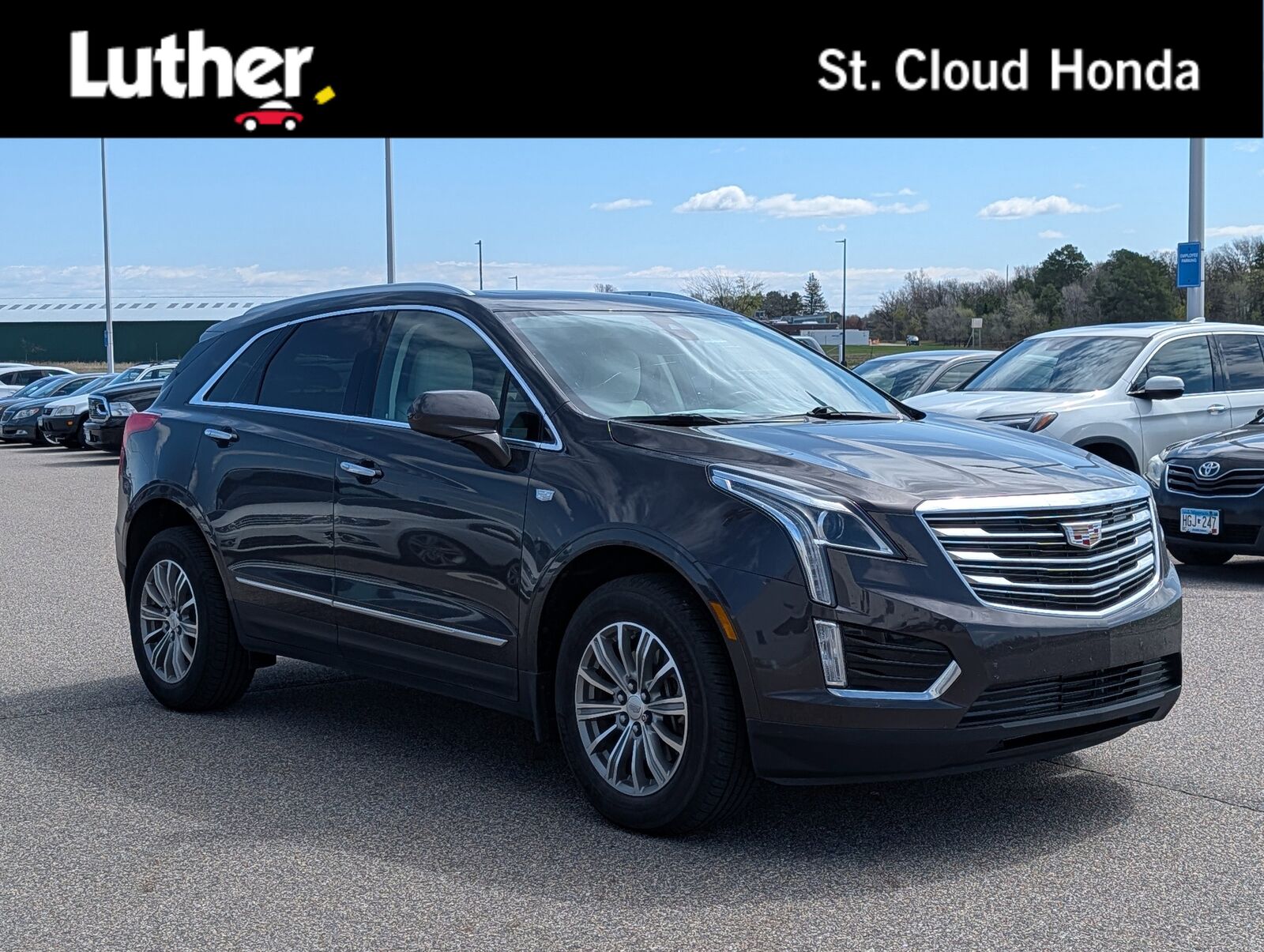 2017 CADILLAC XT5