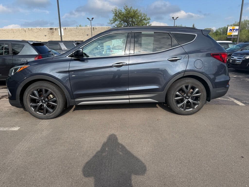 2017 HYUNDAI Santa Fe