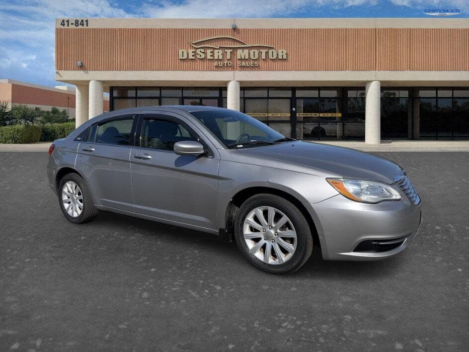 2013 CHRYSLER 200