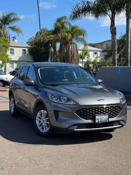 2021 FORD Escape