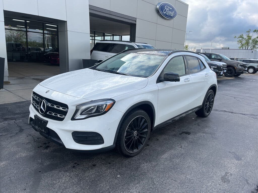 2020 MERCEDES-BENZ GLA-Class