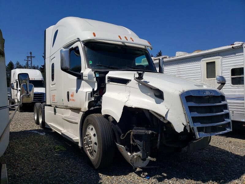 2018 FREIGHTLINER New Cascadia 126" Sleepercab