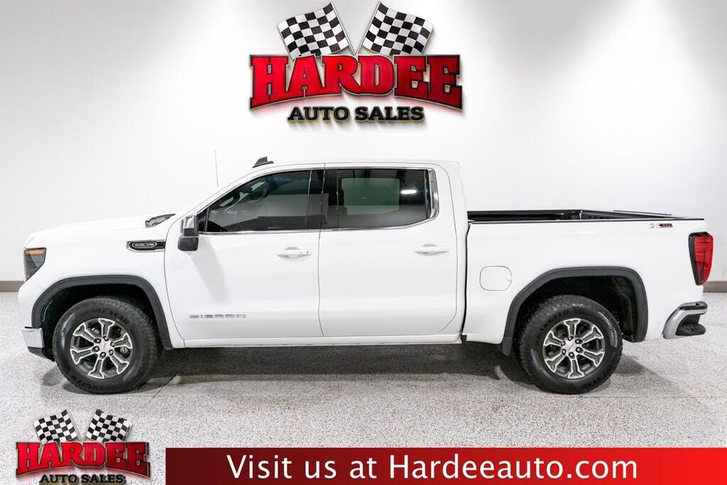 2023 GMC Sierra