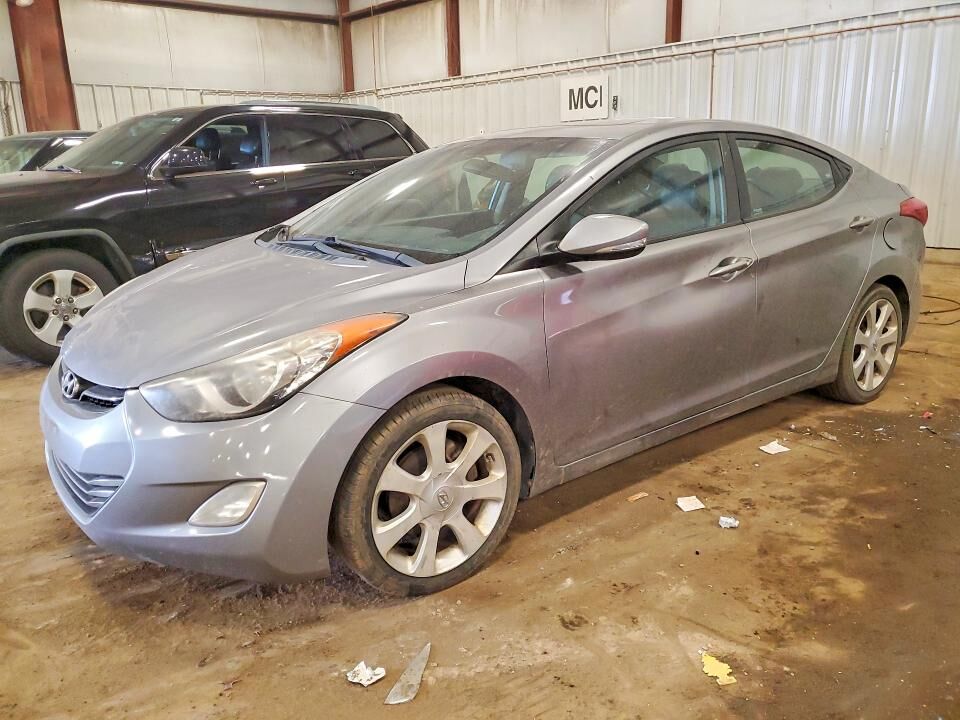 2011 HYUNDAI Elantra
