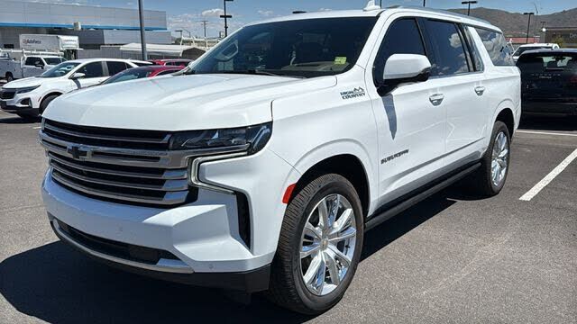 2022 CHEVROLET Suburban
