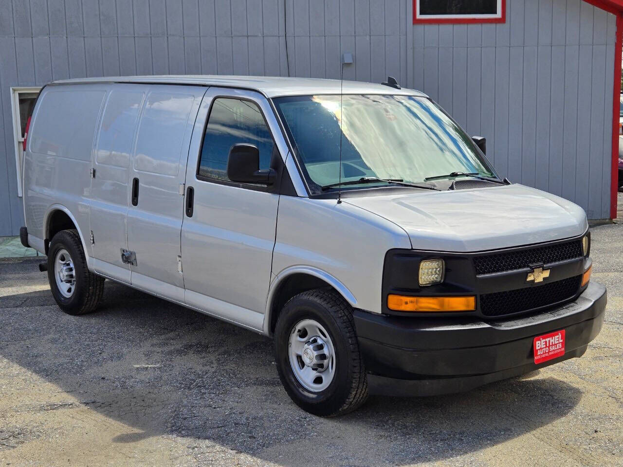 2017 CHEVROLET Express