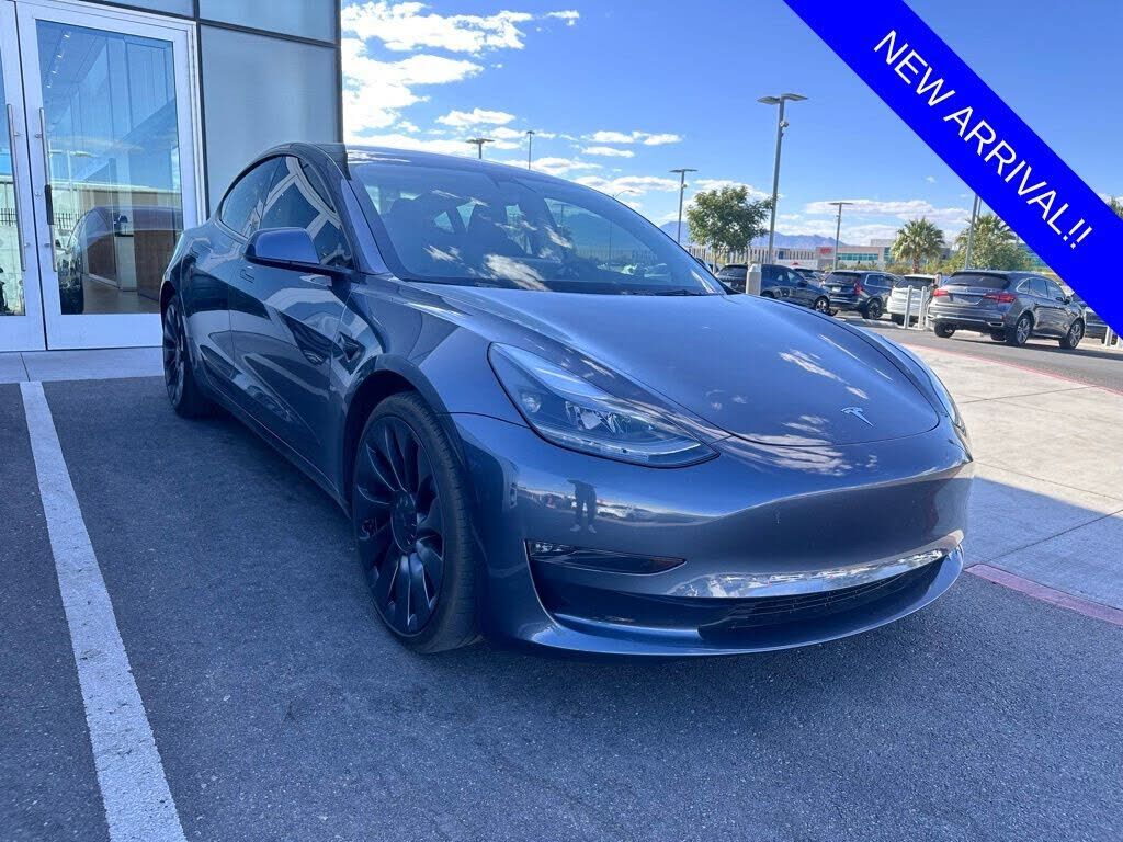 2023 TESLA Model 3