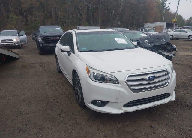 2015 SUBARU Legacy