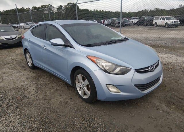 2012 HYUNDAI Elantra