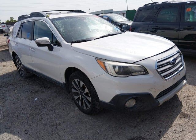 2015 SUBARU Outback
