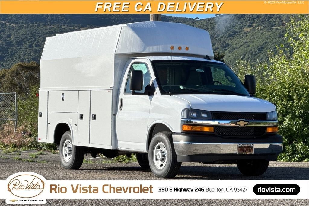 2026 CHEVROLET Express