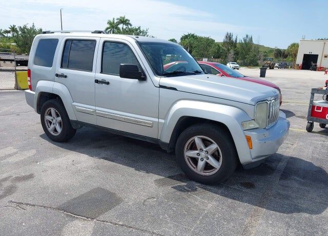 2012 JEEP Liberty