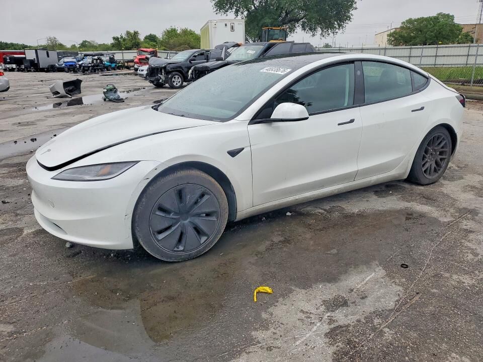 2024 TESLA Model 3