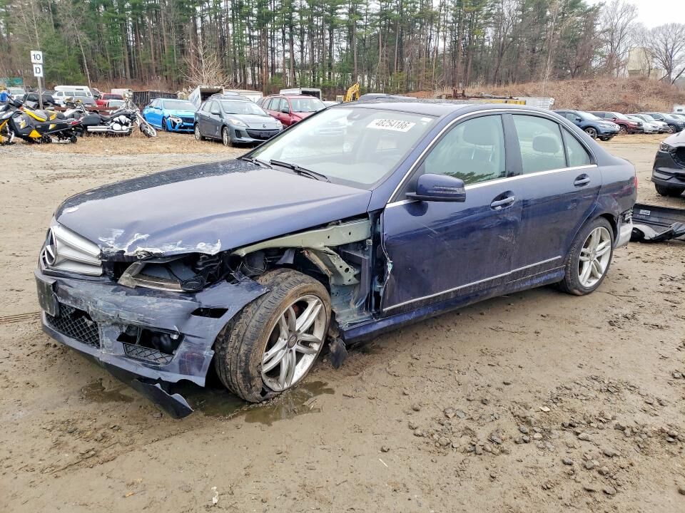 2013 MERCEDES-BENZ C-Class