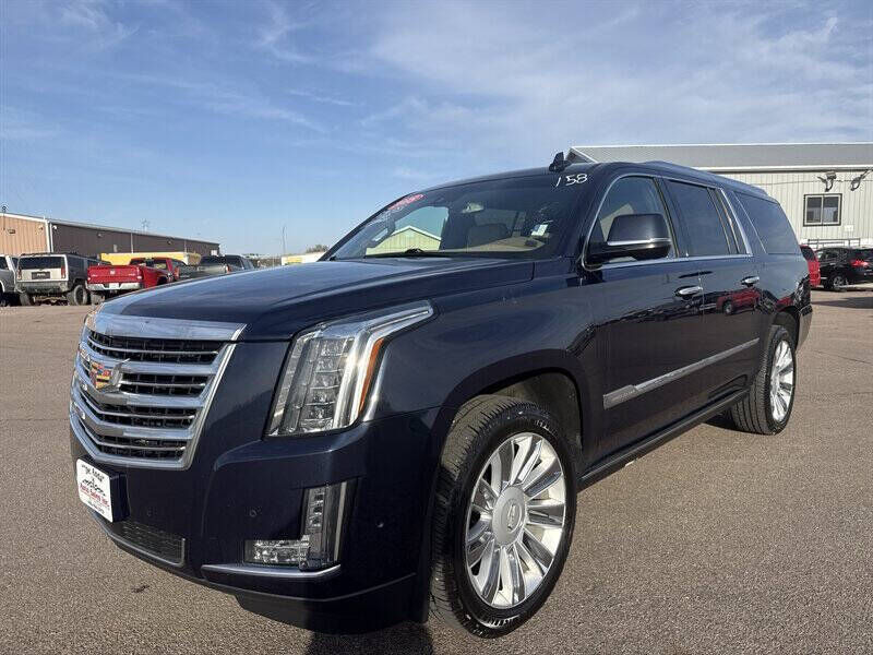 2018 CADILLAC Escalade ESV