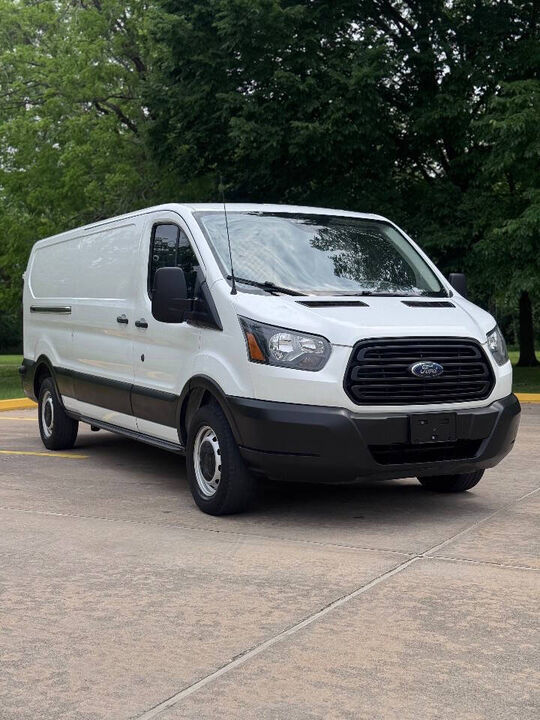 2019 FORD Transit