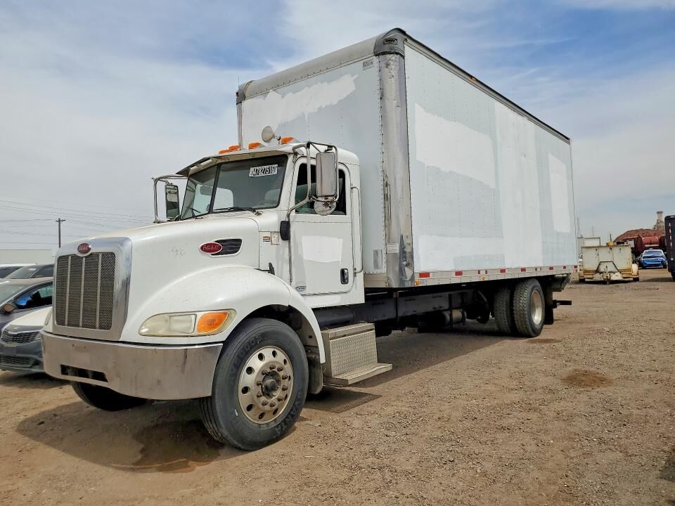 2013 PETERBILT 337