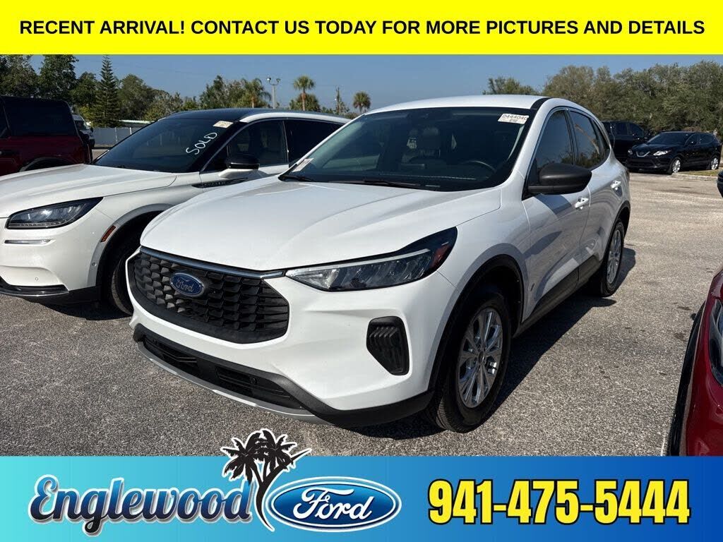 2024 FORD Escape