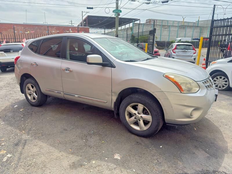 2013 NISSAN Rogue