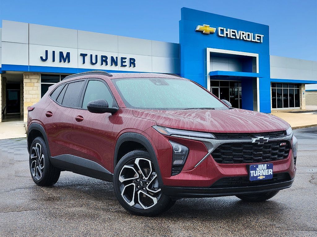 2025 CHEVROLET Trax