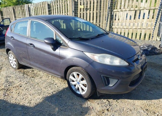 2013 FORD Fiesta