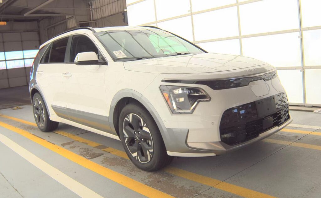 2023 KIA Niro