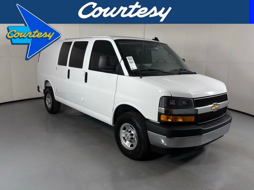 2025 CHEVROLET Express