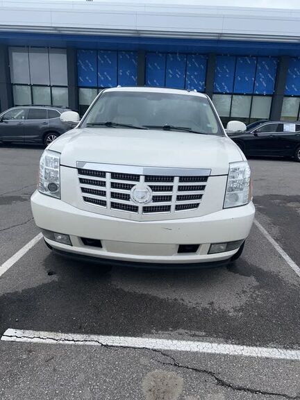 2011 CADILLAC Escalade