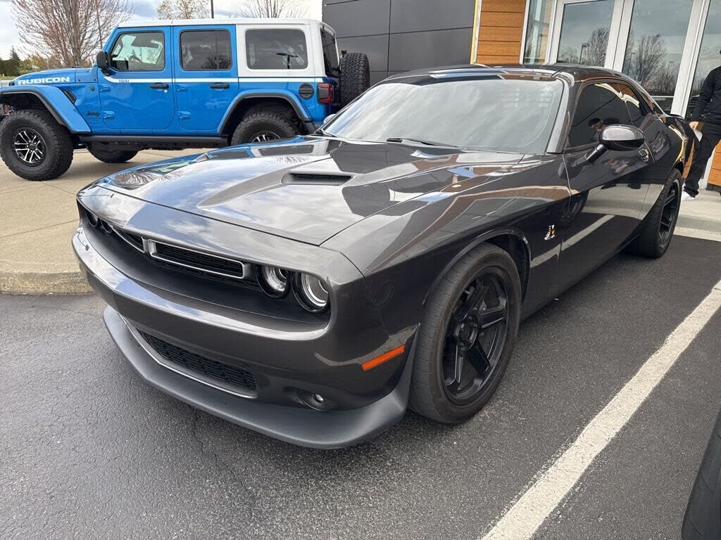 2015 DODGE Challenger