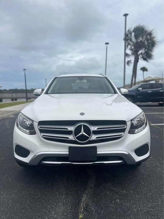 2017 MERCEDES-BENZ GLC-Class