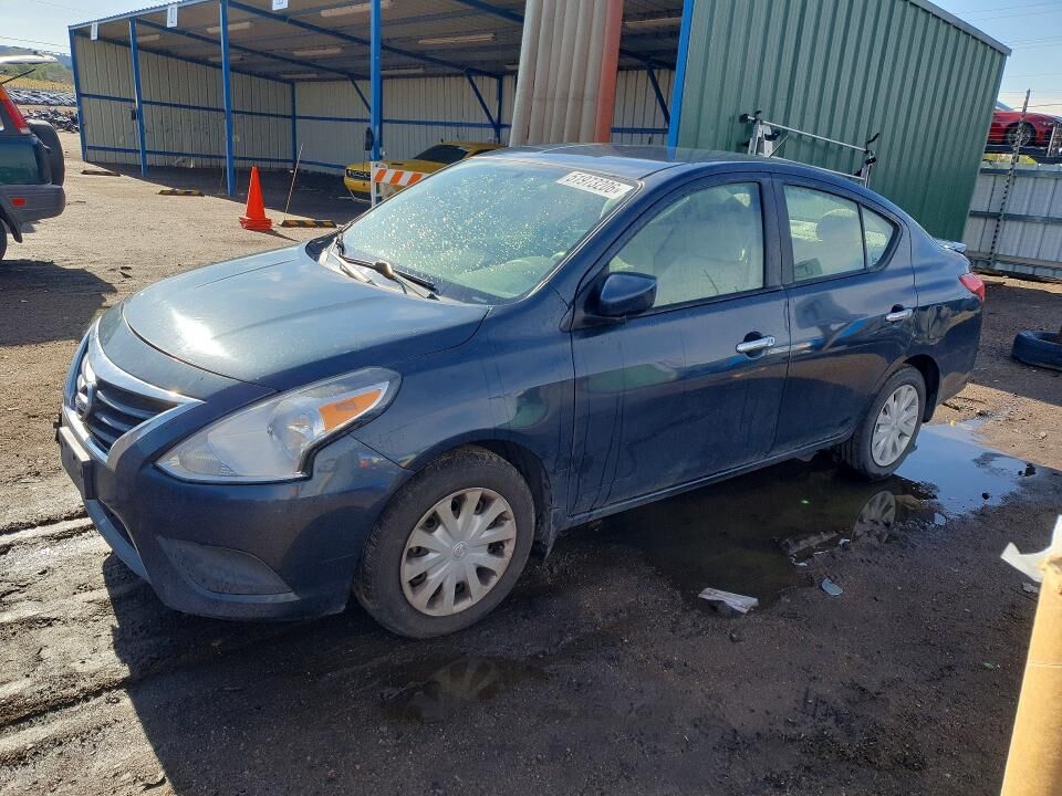 2015 NISSAN Versa