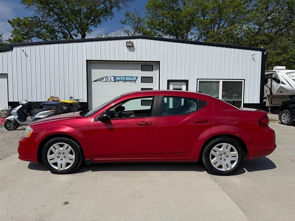 2014 DODGE Avenger