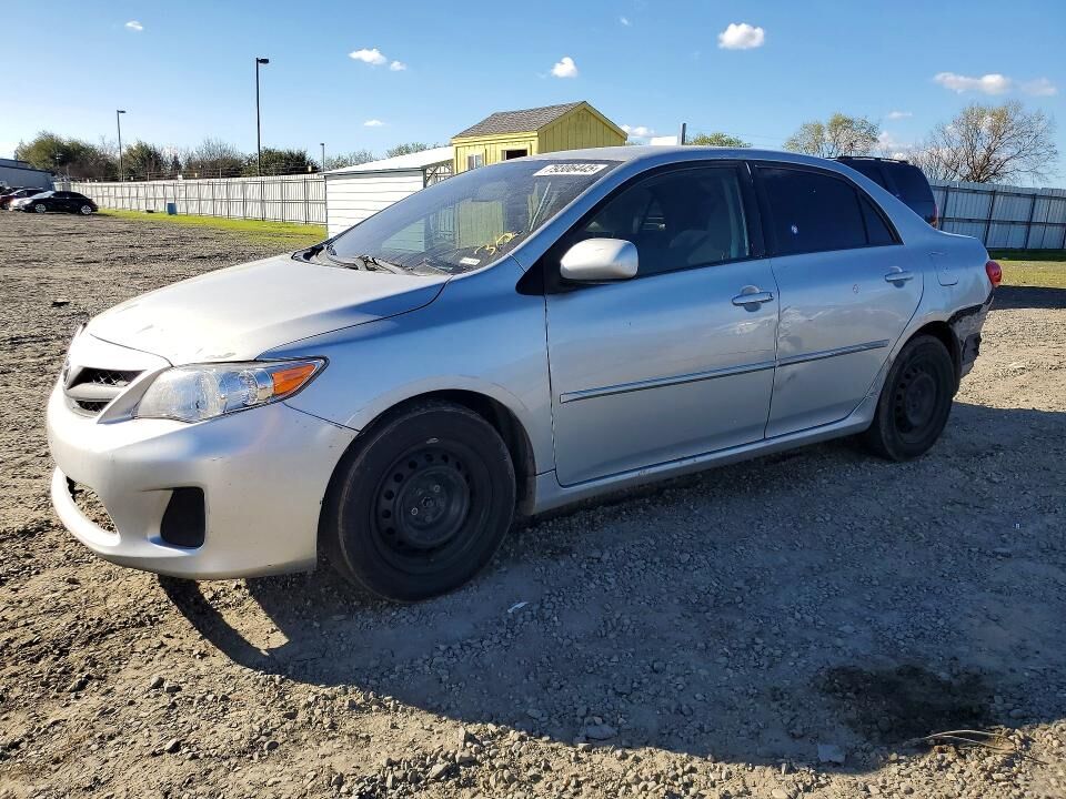 2011 TOYOTA Corolla