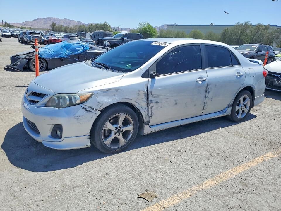 2013 TOYOTA Corolla