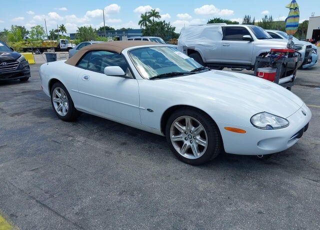 2000 JAGUAR XK8