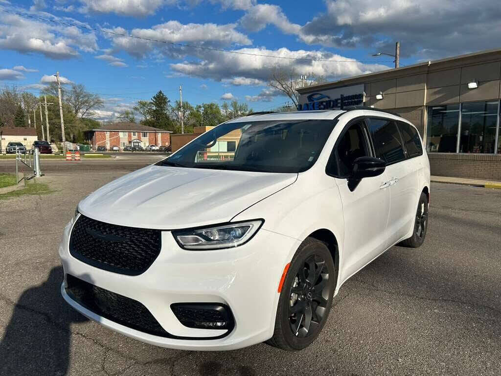 2025 CHRYSLER Pacifica