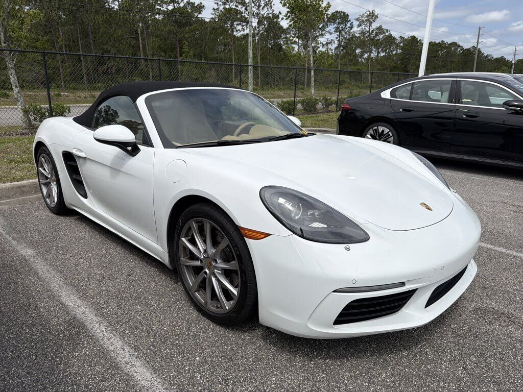 2017 PORSCHE Boxster