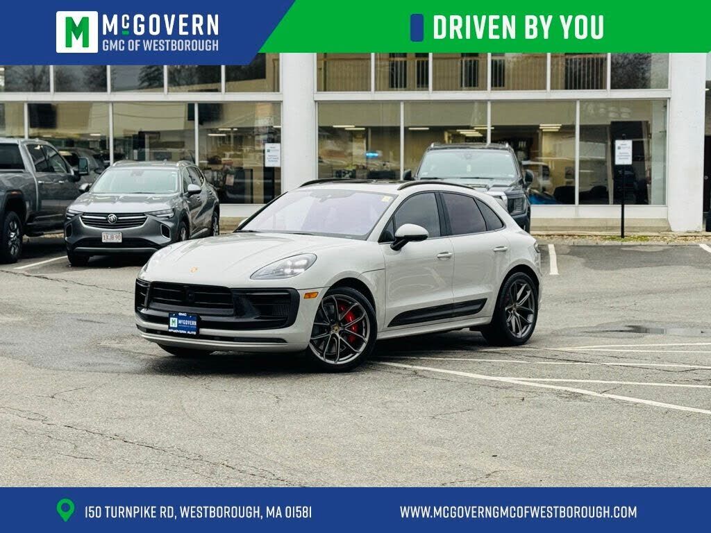 2024 PORSCHE Macan