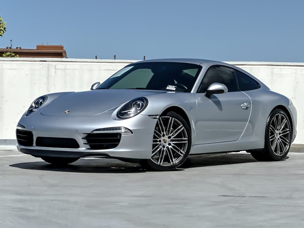2015 PORSCHE 911
