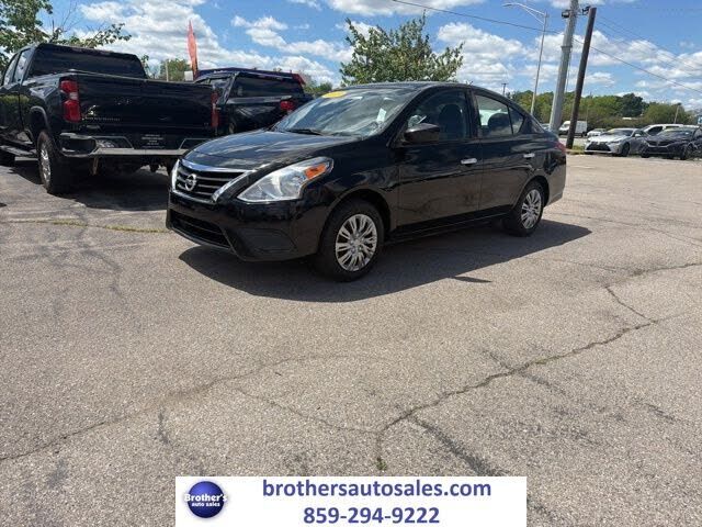 2019 NISSAN Versa