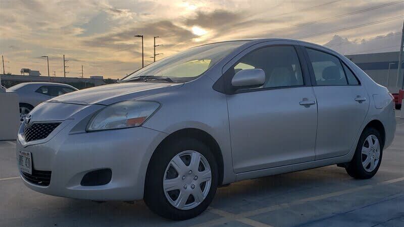 2012 TOYOTA Yaris