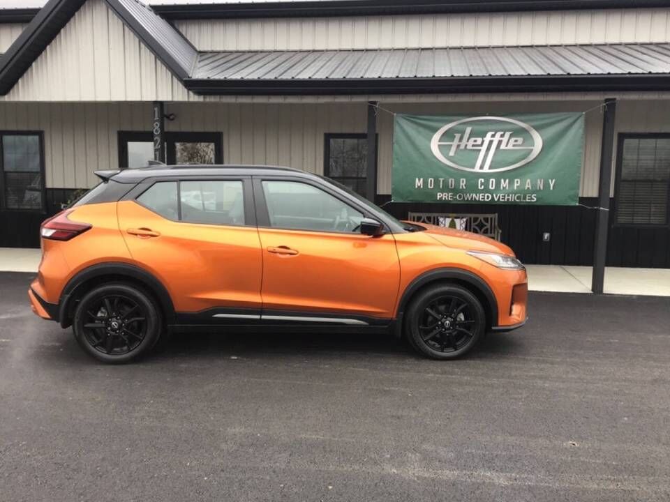 2024 NISSAN Kicks