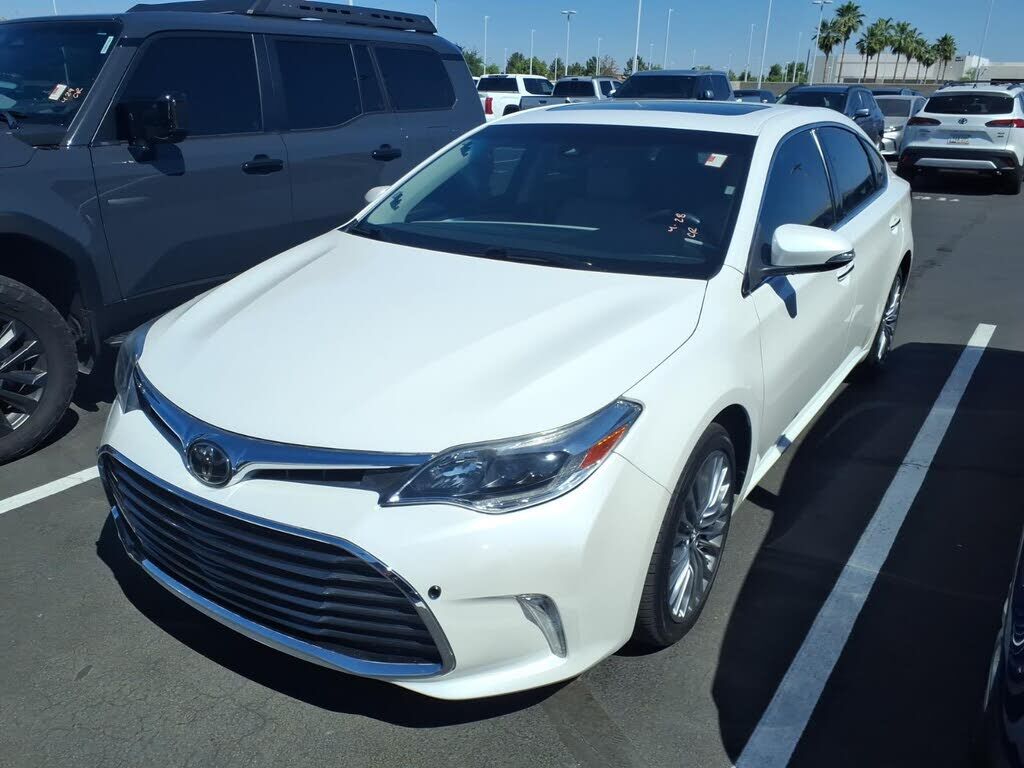 2018 TOYOTA Avalon