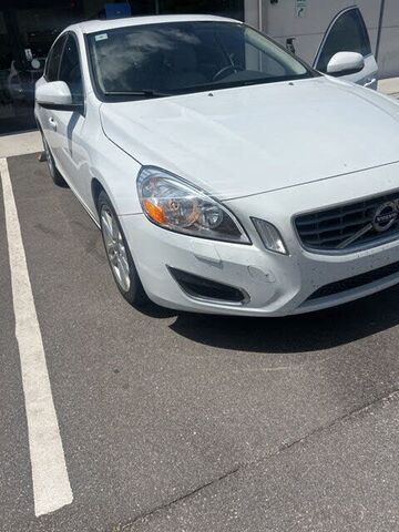 2013 VOLVO S60