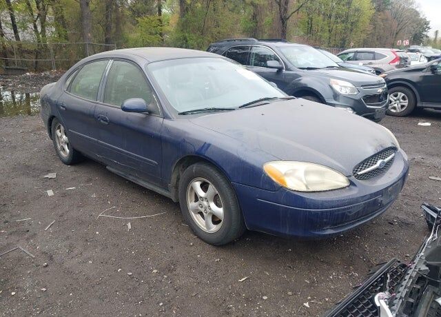 2002 FORD Taurus