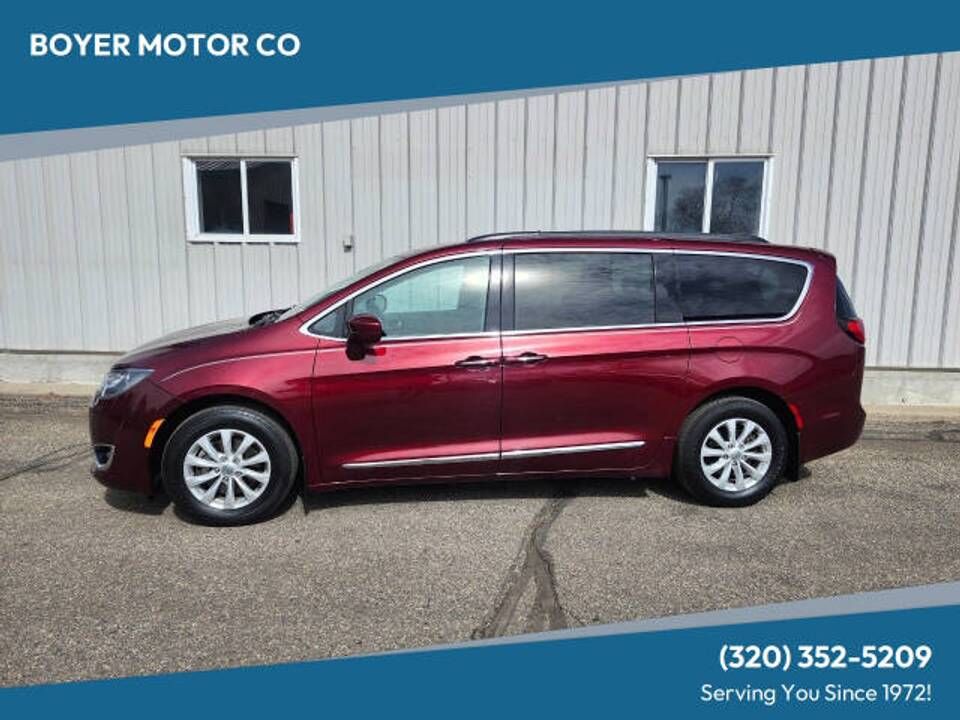 2017 CHRYSLER Pacifica